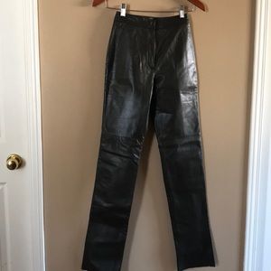 ☀️☀️NWT Danier leather pants☀️☀️